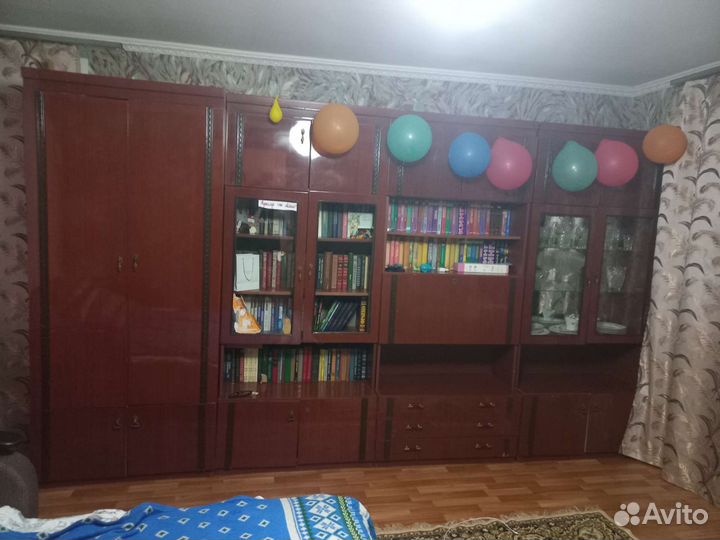 Стенка в гостиную бу