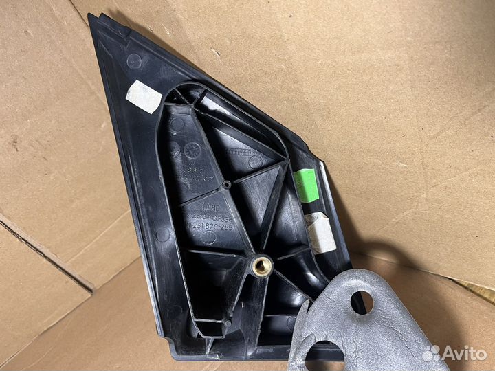 Крепление зеркала левое Volkswagen polo 5