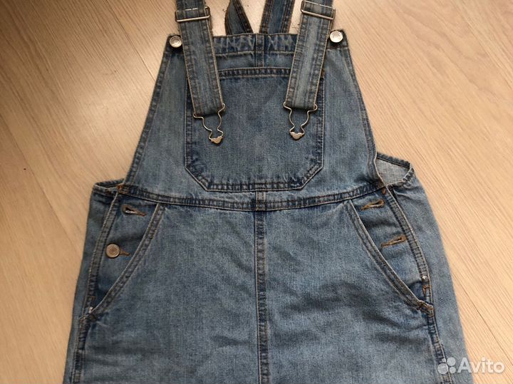 Джинсовый комбинезон Bershka