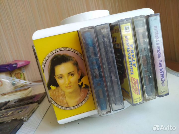 Подставка под кассеты. СССР