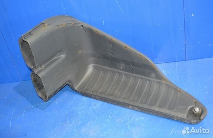 Труба воздухозаборника, верхняя часть volvo FH12 1