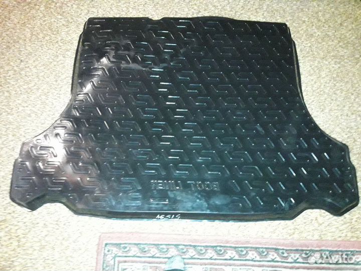 Коврик багажника