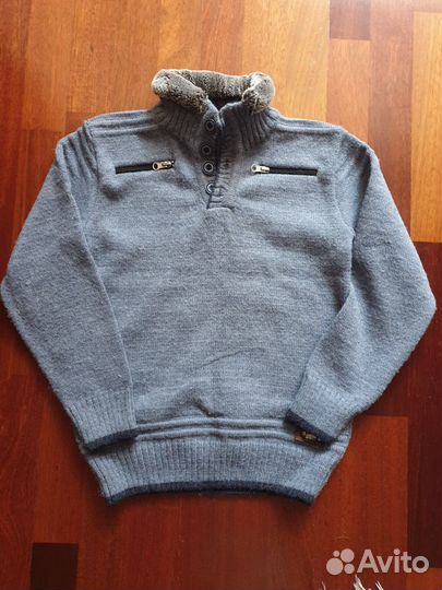 Свитер для мальчика 9/10 лет