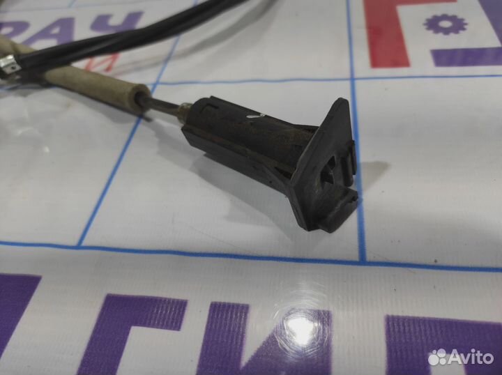 Трос лючка бензобака Hyundai Solaris 815900U200. С