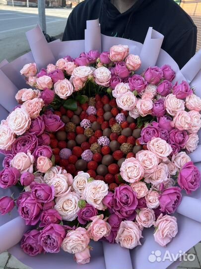 Клубника в шоколаде букеты