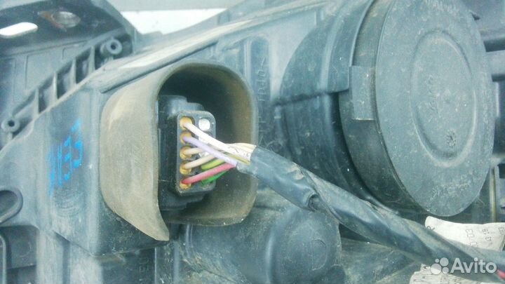 Фара правая Peugeot 5008 2010