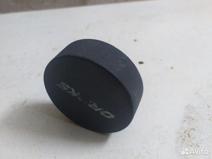 Шайба хоккейная бу