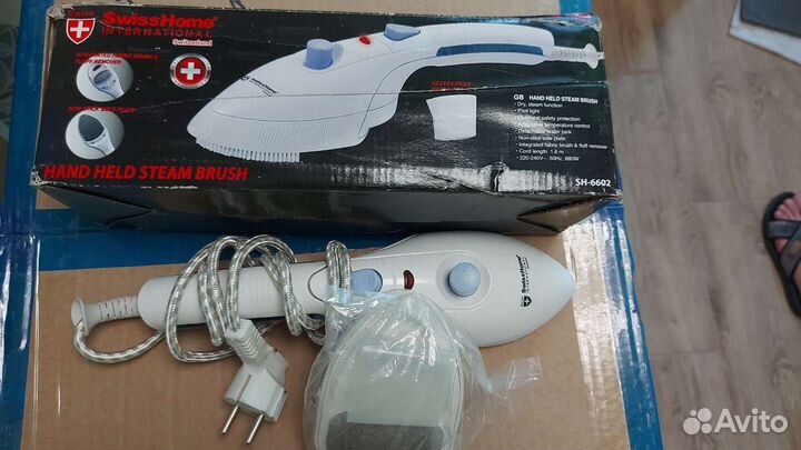 Паровой утюжок-отпариватель