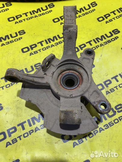 Передний левый кулак Chevrolet Aveo T250 1.2