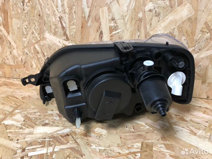 Фары на renault logan 1