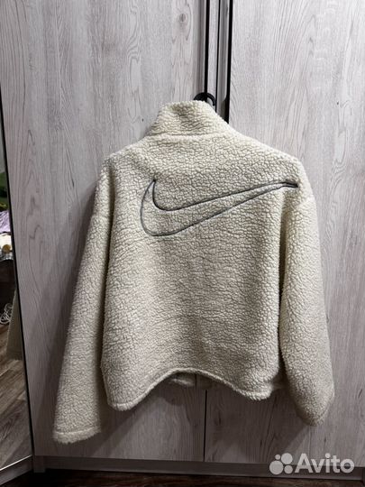 Ветровка женская