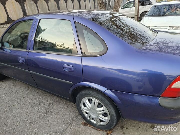 Opel Vectra 1.8 МТ, 1997, 350 000 км