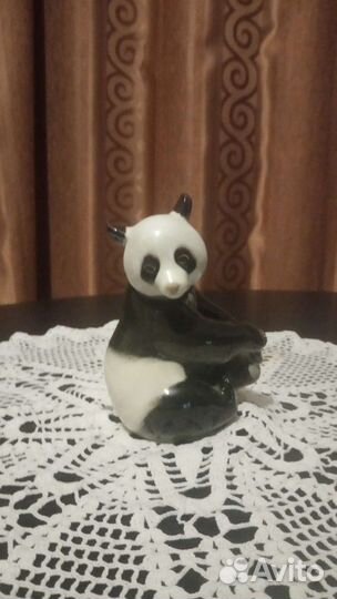Панда из фарфора