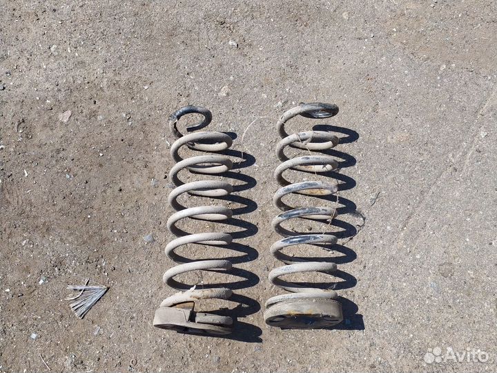 Задние пружины Рено Логан фаза 2