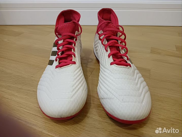 Бутсы adidas predator