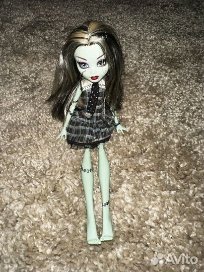 Кукла Монстер Хай френки база