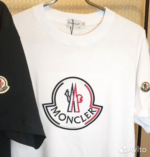 Футболка Moncler