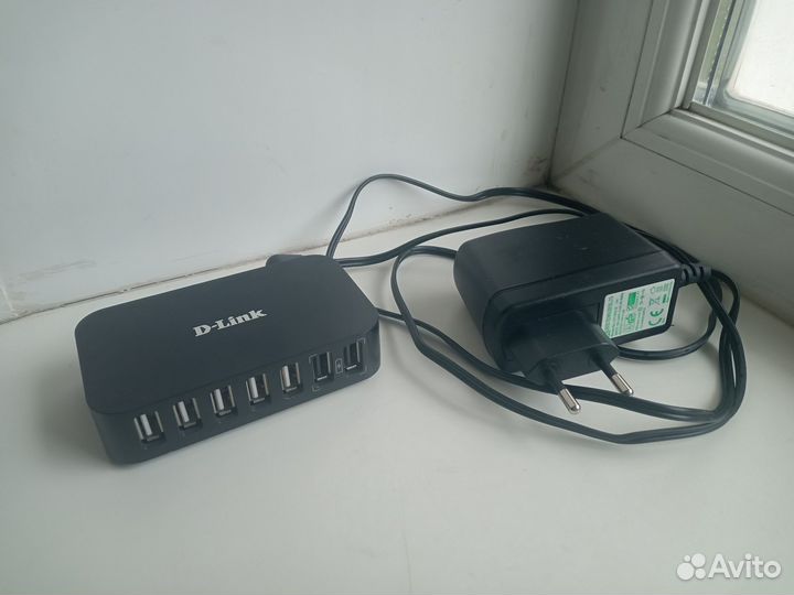 USB концетратор и зарядка с бп D-Link Dub-h7