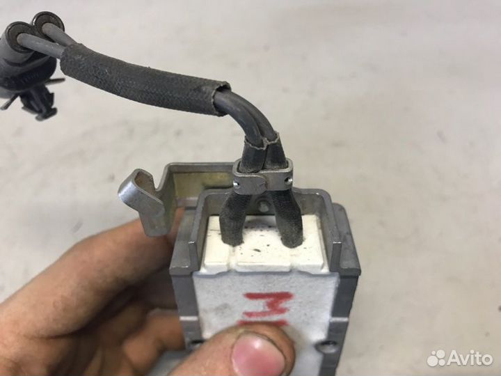 Резистор топливного насоса Toyota Mark X