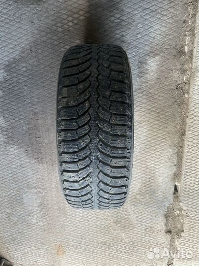 Bridgestone Blizzak Spike-01 255/55 R18