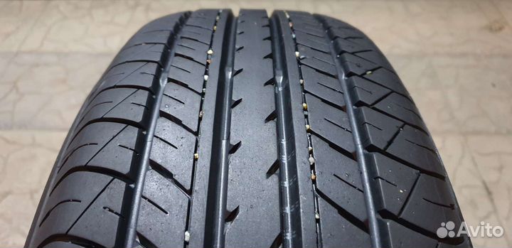 Yokohama dB Decibel E70 215/60 R16 95V