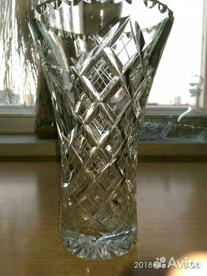 Ваза хрустальная