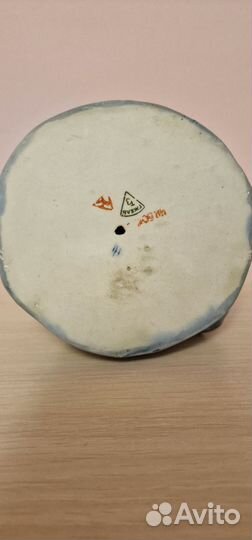 Статуэтка фарфоровая 