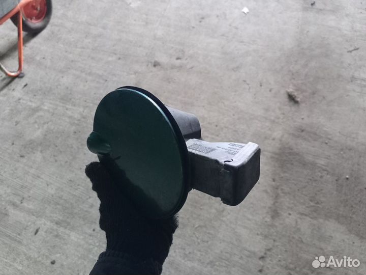 Лючок бензобака Ford Focus 1