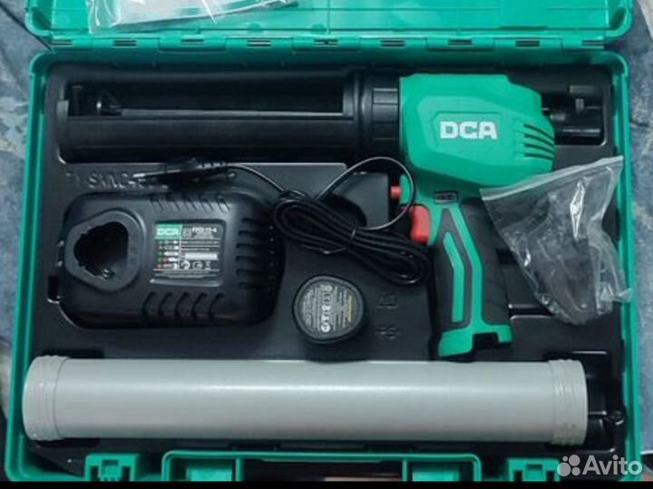 Аккумуляторный пистолет для герметика