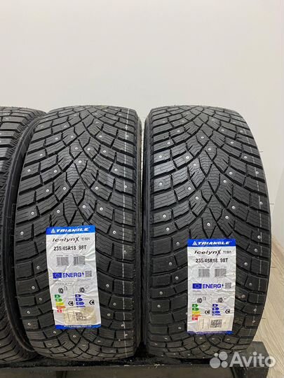 Triangle IcelynX TI501 235/45 R18 97T