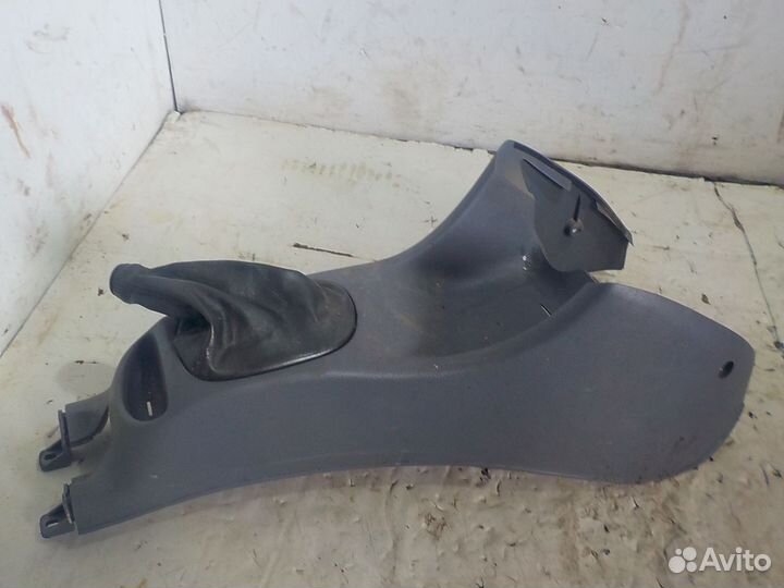 Накладка центральной консоли hyundai accent