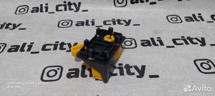 Рычаг замка капота форд 3 sat