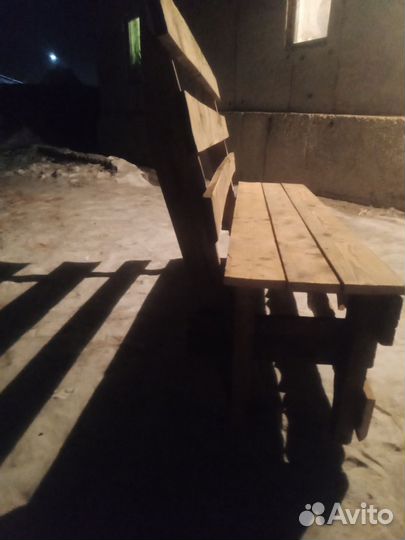Лавка деревянная