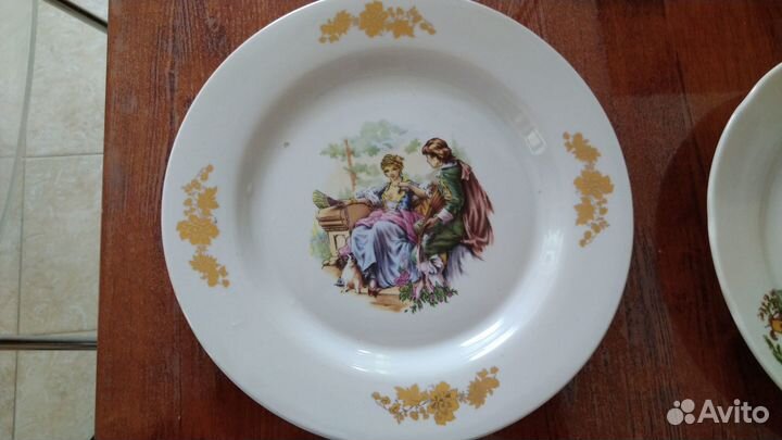 Тарелка большая керамическая