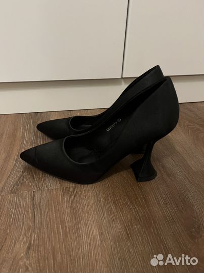 Туфли атласные