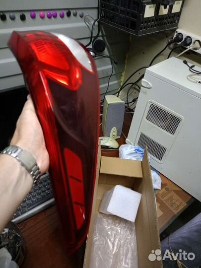 Фонарь задний левый наружний киа Рио