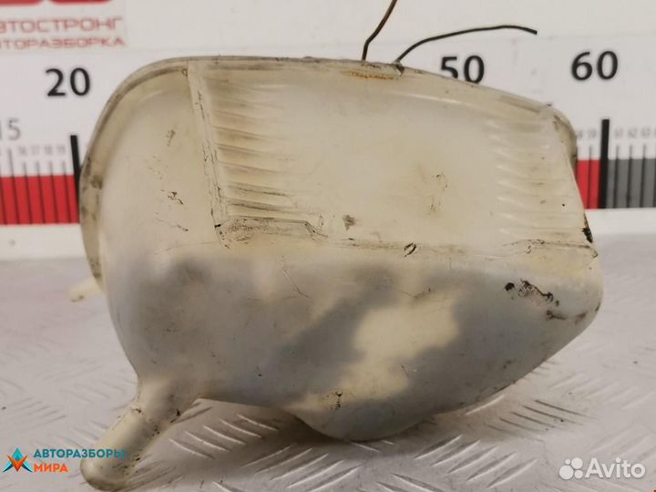 Бачок расширительный Volkswagen Passat B2 1986