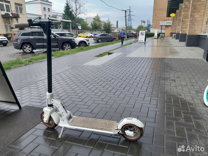 М.22132 Электросамокат Kugo M2 Pro