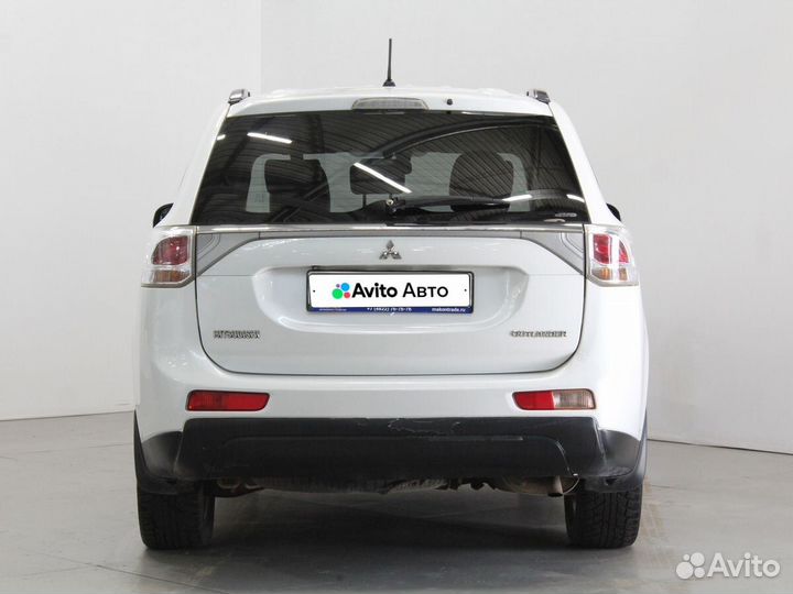 Mitsubishi Outlander 2.4 CVT, 2012, 152 237 км