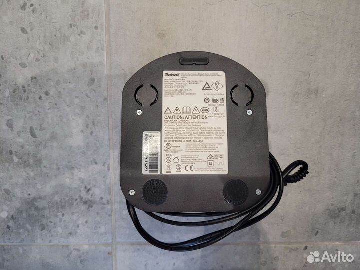 Робот пылесос iRobot Roomba 960