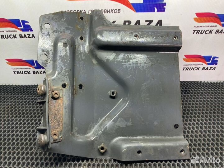 Кронштейн усилителя бампера правый Scania 5-series