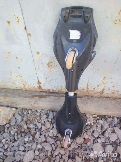 Роликовая доска(скейтборд на двух колёсах)