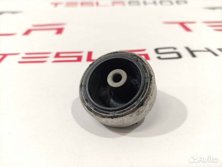 Сайлентблок кронштейна компрессора кондиционера