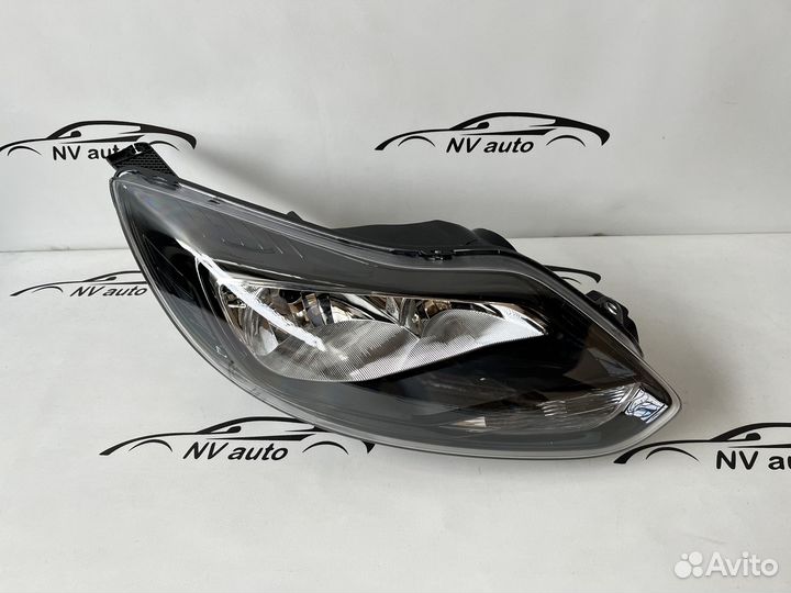 Ford Focus 3 фара передняя правая чёрная 11-15