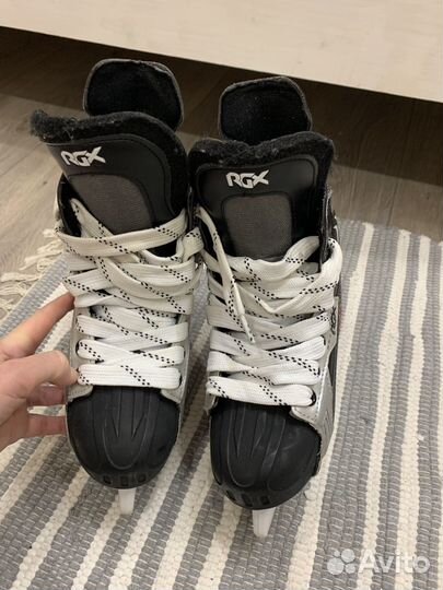 Коньки хоккейные, 38 размер