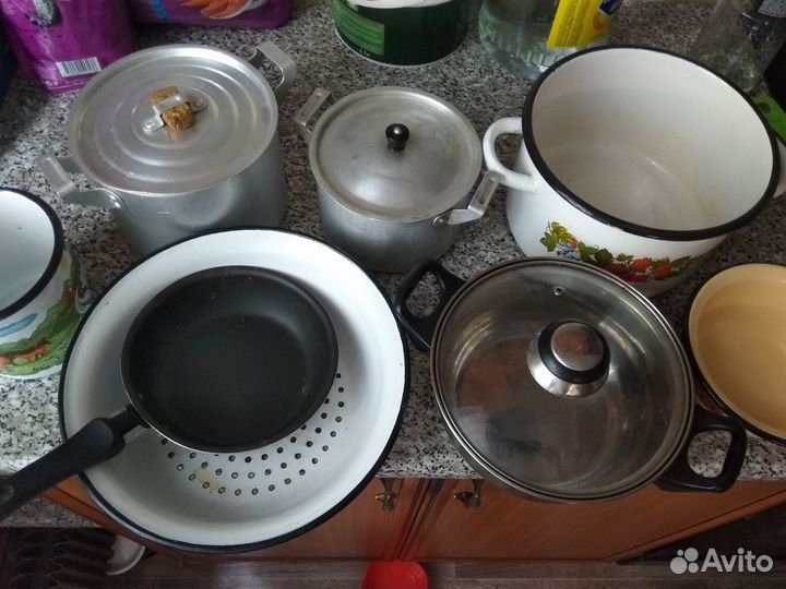 Кухонная утварь, банки, кастрюля, термос