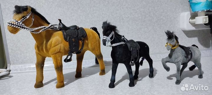 Игрушечная лошадь
