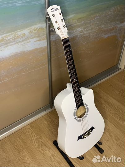 Гитара белая как у Цоя + чехол