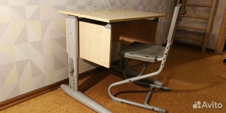 Растущая парта и стул дэми