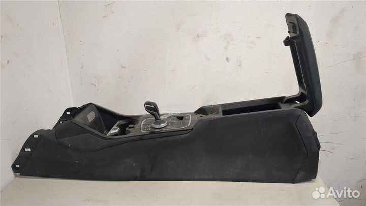 Консоль салона BMW 2 F44, 2020